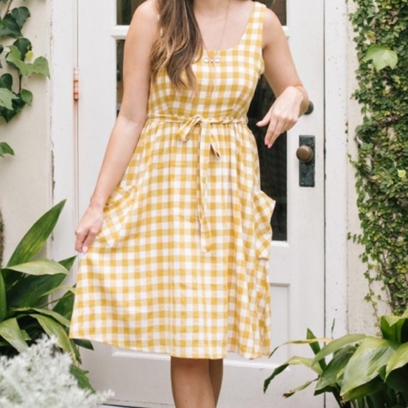 Gilli Dresses & Skirts - Yellow and white plaid/checkered dress